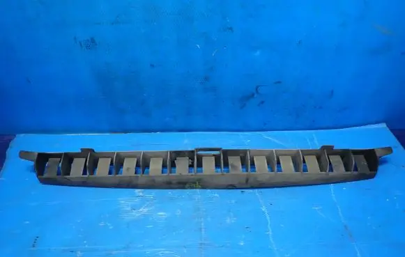 Front bumper foam support bar