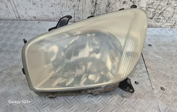Toyota RAV 4 (XA20) Headlight/headlamp 4220