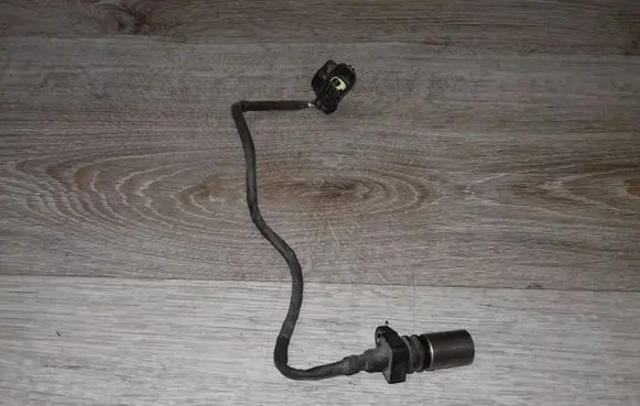 Volvo S60 Crankshaft position sensor 0296000650 1275599