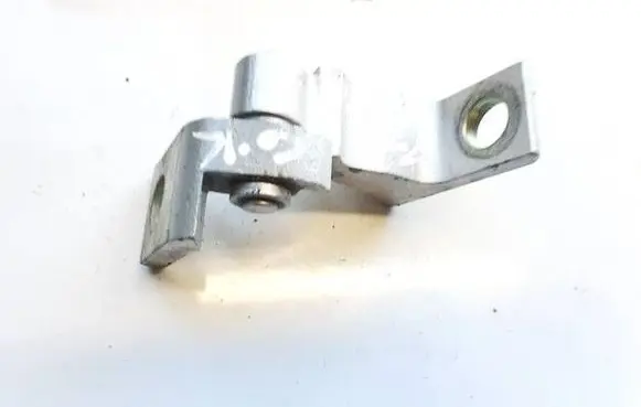 Volkswagen Polo VI Rear door lower hinge 8X0831403E