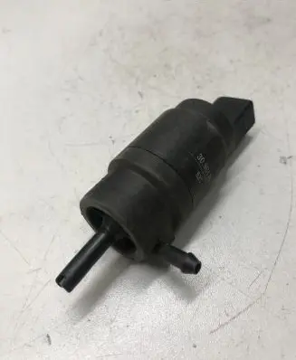 Mercedes-Benz C AMG W203 Windscreen/windshield washer pump 3090179