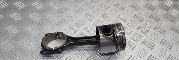 Volkswagen PASSAT B6 Piston with connecting rod 038JV400