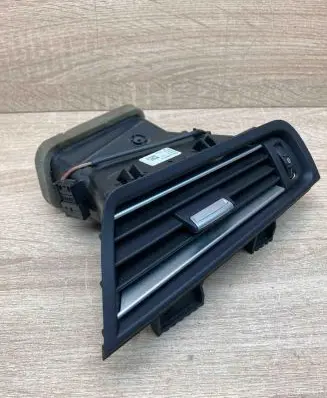 BMW 5 F10 F11 Dashboard side air vent grill/cover trim 9166884 9166890 RHD