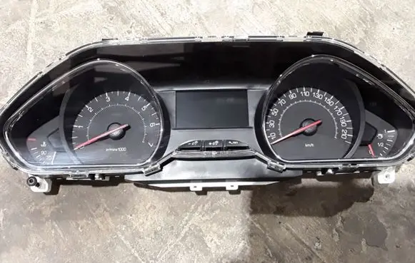 Peugeot 208 Speedometer (instrument cluster) 9805400380