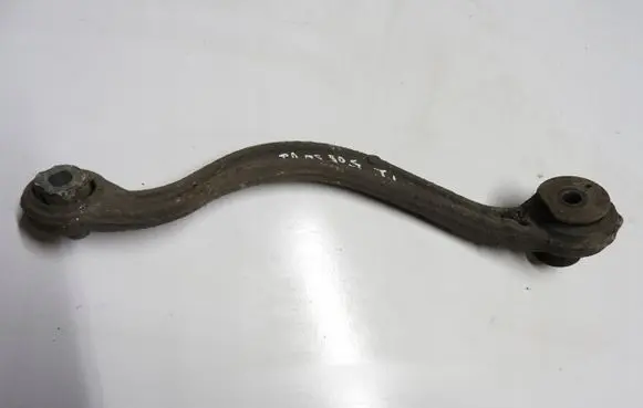 Rear control arm