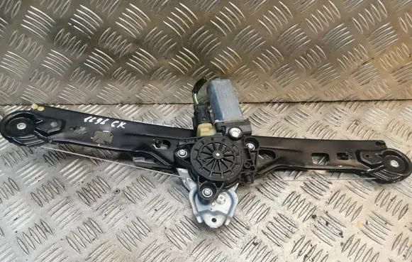 Mercedes-Benz C W203 Rear door window regulator with motor 2038202942 A2038202942
