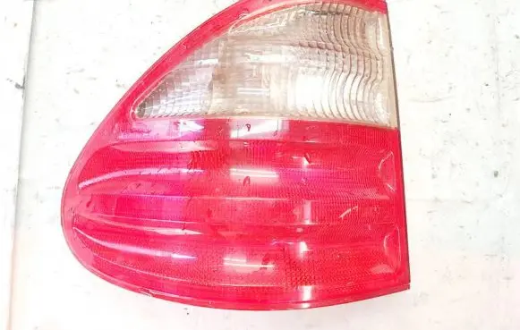 Mercedes-Benz E W210 Rear/tail lights a2108205364