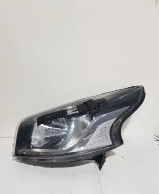 Renault Trafic III (X82) Headlight/headlamp 260605173R