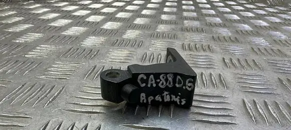 Skoda Octavia Mk3 (5E) Rear door lower hinge