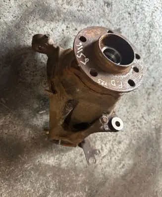 BMW X3 F25 Front wheel hub 6855954