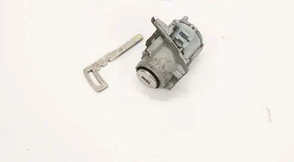 Mercedes-Benz E W213 Ignition key/card 5772047