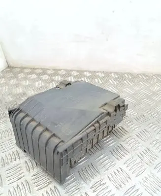Volkswagen PASSAT B7 Fuse module 3C0937125 1K0937132F 1K0937132