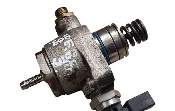 Audi Q5 SQ5 Fuel injection high pressure pump 06L127025P