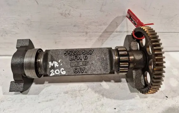 Fiat 500 Oil pump balance shaft 55228587