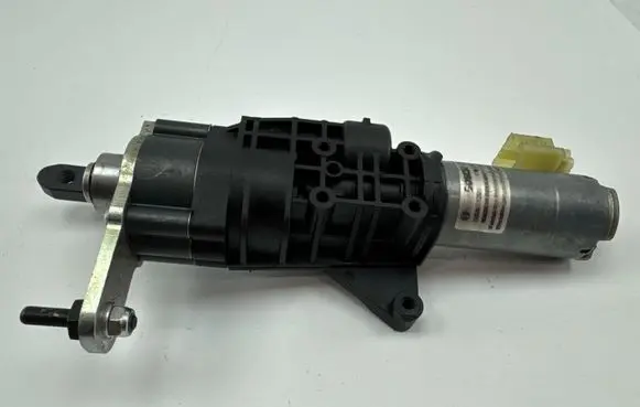 Audi RS6 C7 Tailgate/trunk/boot lift motor 0390204123