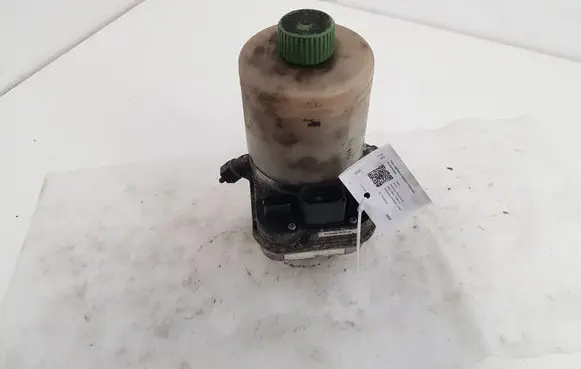 Audi A2 Power steering pump 6Q0423371