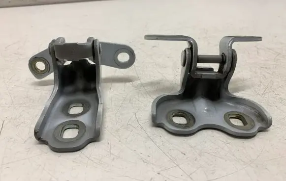 Opel Crossland X Front door hinge set A046057 P19147