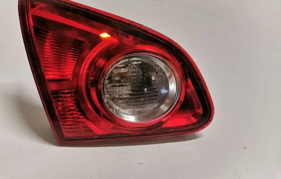 Nissan Qashqai Tailgate rear/tail lights 89071063