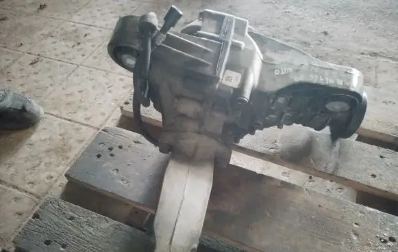 Mercedes-Benz ML W166 Front differential 