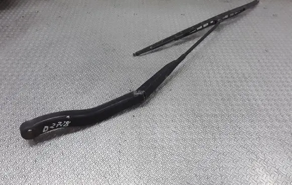 Audi A8 S8 D2 4D Windshield/front glass wiper blade 4D1955408B