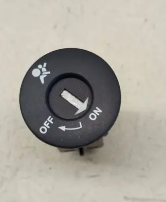 Nissan Qashqai+2 Passenger airbag on/off switch 25585