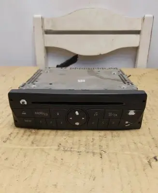 Opel Movano B Radio/CD/DVD/GPS head unit 281150049R