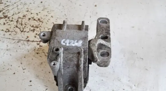 Audi A3 S3 8P Engine mount bracket 1K0199262AS