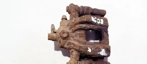 Honda CR-V Rear brake caliper
