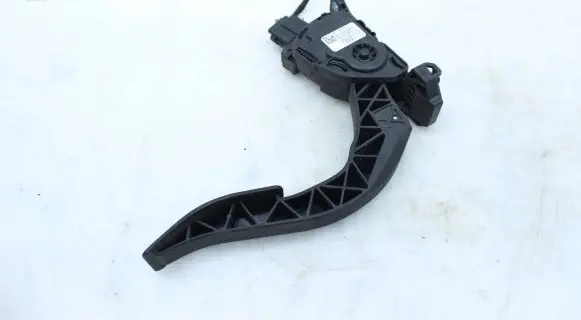 Audi A6 S6 C6 4F Accelerator throttle pedal 8K1723523 24102007 6PV00950501