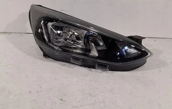 Ford Focus Headlight/headlamp MX7B13E014C