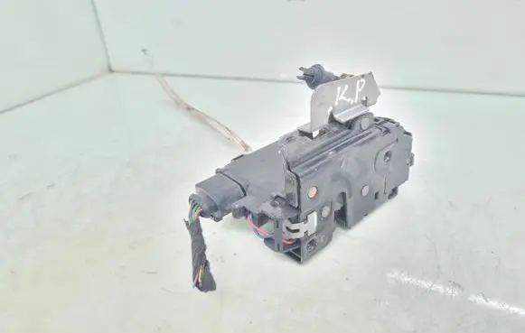 Audi A6 S6 C5 4B Front door lock 4B1837015G