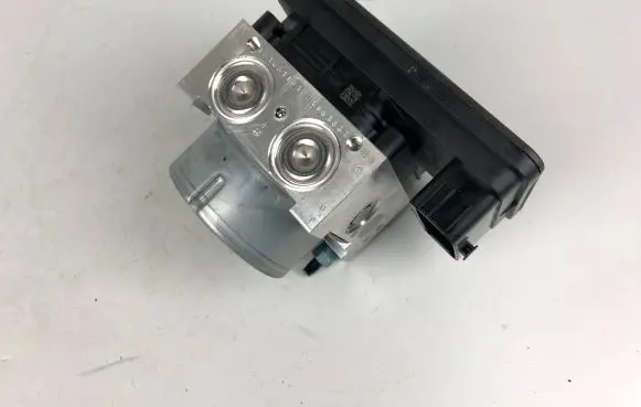 Mini Cooper Countryman F60 ABS Pump 7916184 7916185
