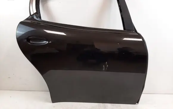 Maserati Quattroporte Rear door