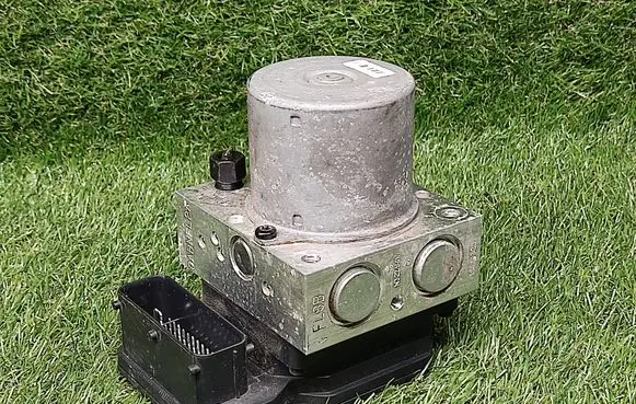 KIA Rio ABS Pump 589201W700