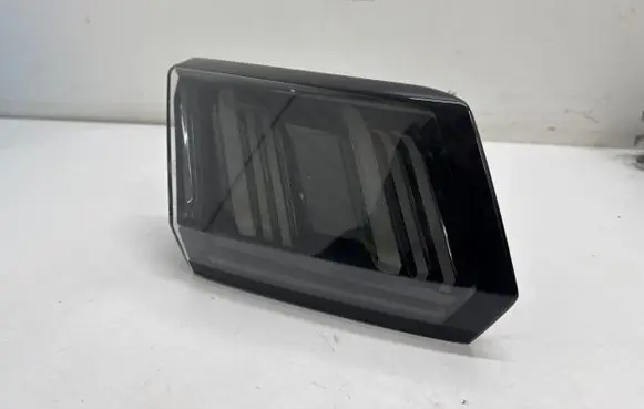 Peugeot 3008 II Tailgate rear/tail lights 9836231480