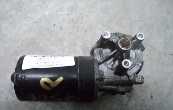 Peugeot 206 CC Front wiper linkage and motor