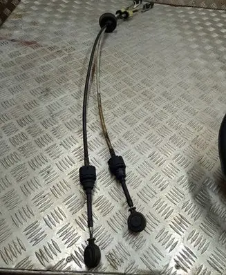 Opel Zafira B Gear shift cable linkage 