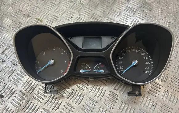 Speedometer (instrument cluster)