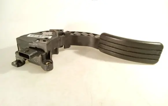 Opel Vivaro Accelerator throttle pedal 180020024R