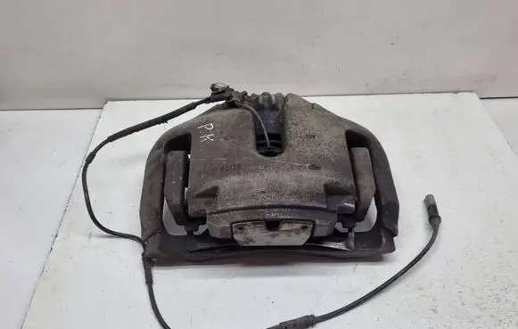 BMW 5 F10 F11 Front brake caliper 