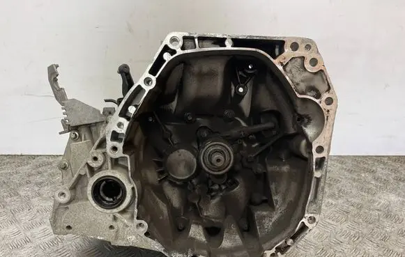 Nissan Juke I F15 Manual 5 speed gearbox JRQS2G