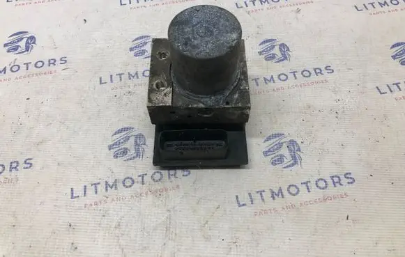 BMW 5 E60 E61 ABS Pump 34516767672 6767672