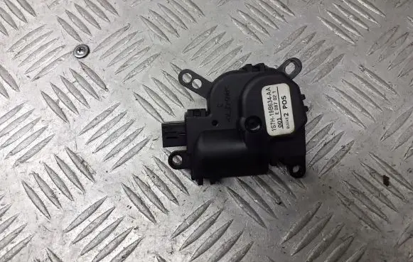 Ford Mondeo MK II A/C air flow flap actuator/motor 1S7H-19B634-AA