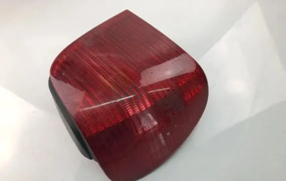 Volkswagen Polo III 6N 6N2 6NF Tailgate rear/tail lights 49325041