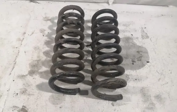 Mercedes-Benz C W204 Rear coil spring