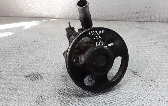 Mazda 323 Power steering pump
