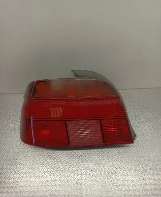 BMW 5 E39 Rear/tail lights 8358031 2VP00724001