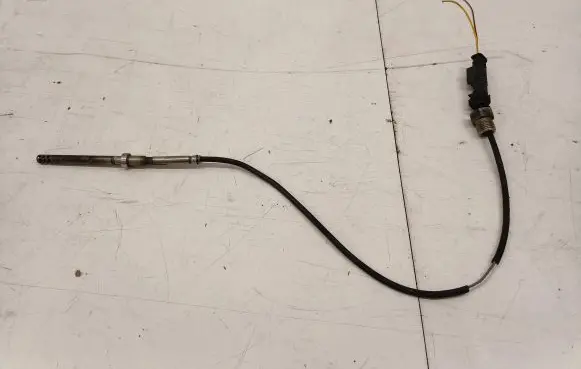 Mercedes-Benz R W251 Exhaust gas temperature sensor A0051531128