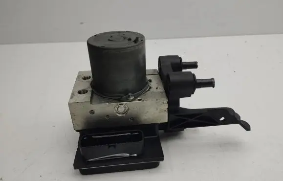 Mercedes-Benz CLS C218 X218 ABS Pump A2184313212