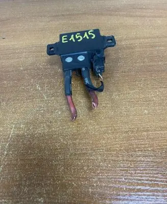 BMW X5 E70 Coolant fan relay 766150301 E1515